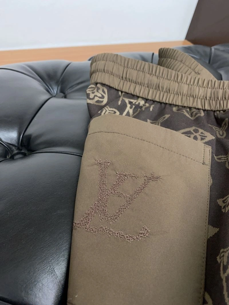 Louis Vuitton Short Pants Flexible 132709