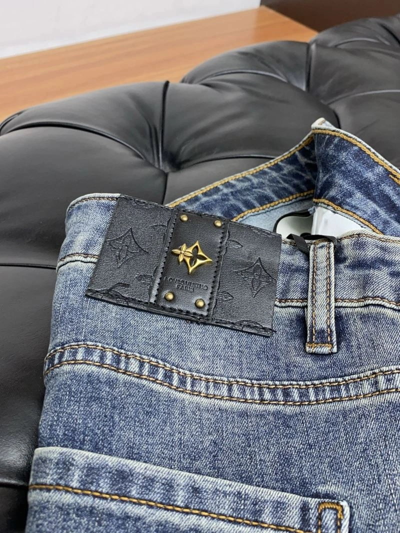 Louis Vuitton Short Pants Lightweight 132729