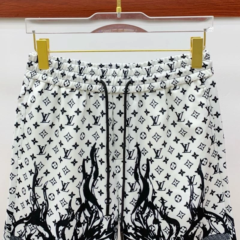 Louis Vuitton Short Pants Functional 132708