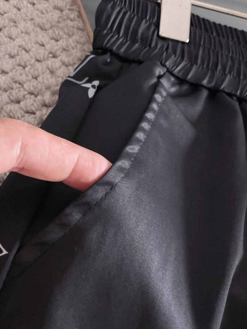 Louis Vuitton Short Pants Attractive 132733