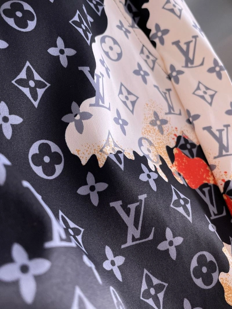 SoftTouch Louis Vuitton Short Pants 132716