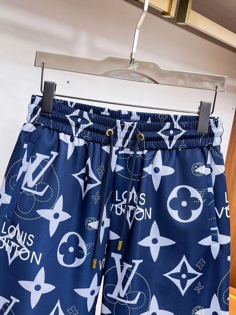 EyeCatching Louis Vuitton Short Pants 132703