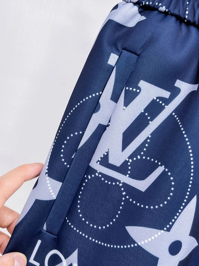 EyeCatching Louis Vuitton Short Pants 132703