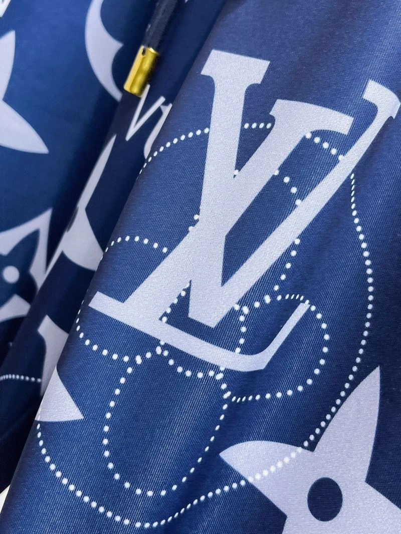 EyeCatching Louis Vuitton Short Pants 132703