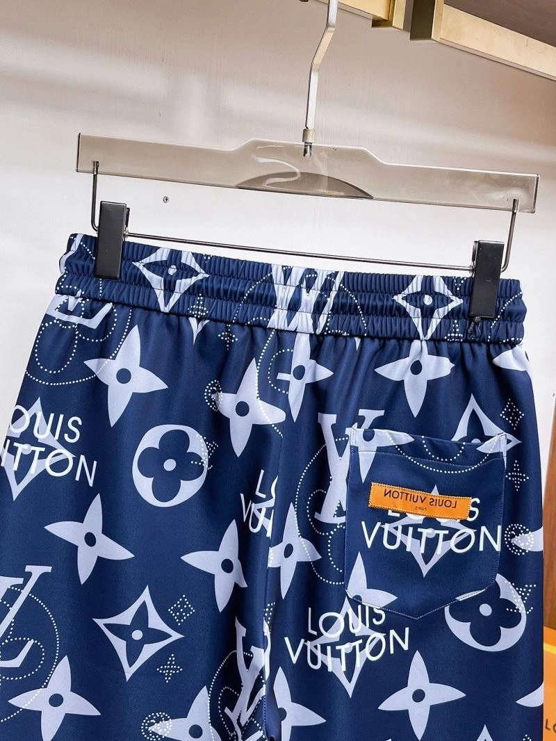 EyeCatching Louis Vuitton Short Pants 132703