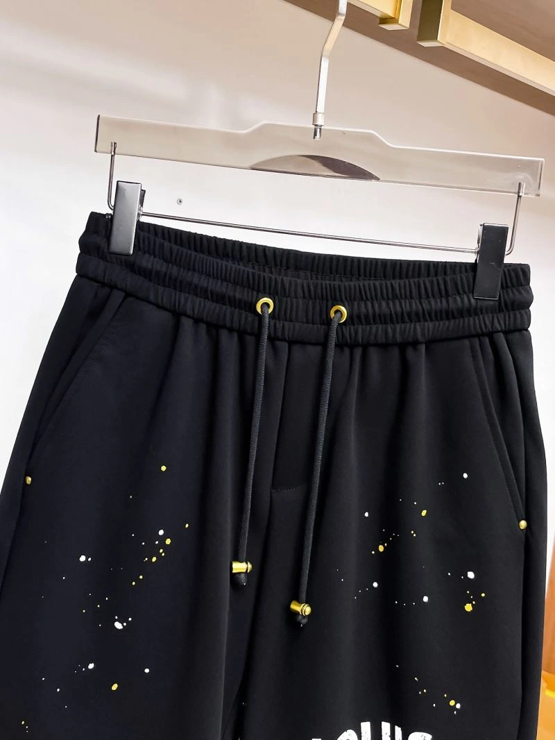 Sporty Louis Vuitton Short Pants 132704