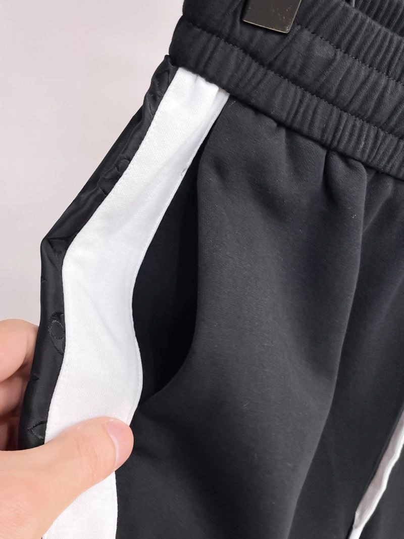 Louis Vuitton Short Pants UrbanStyle 132701