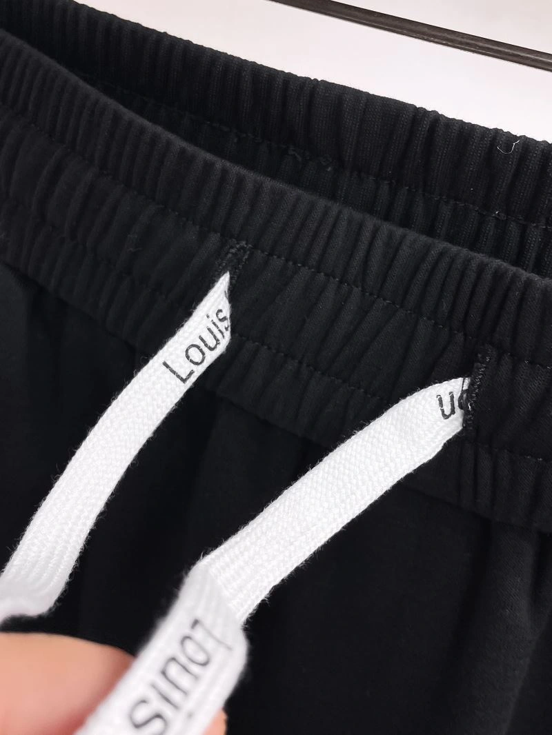 Louis Vuitton Short Pants UrbanStyle 132701