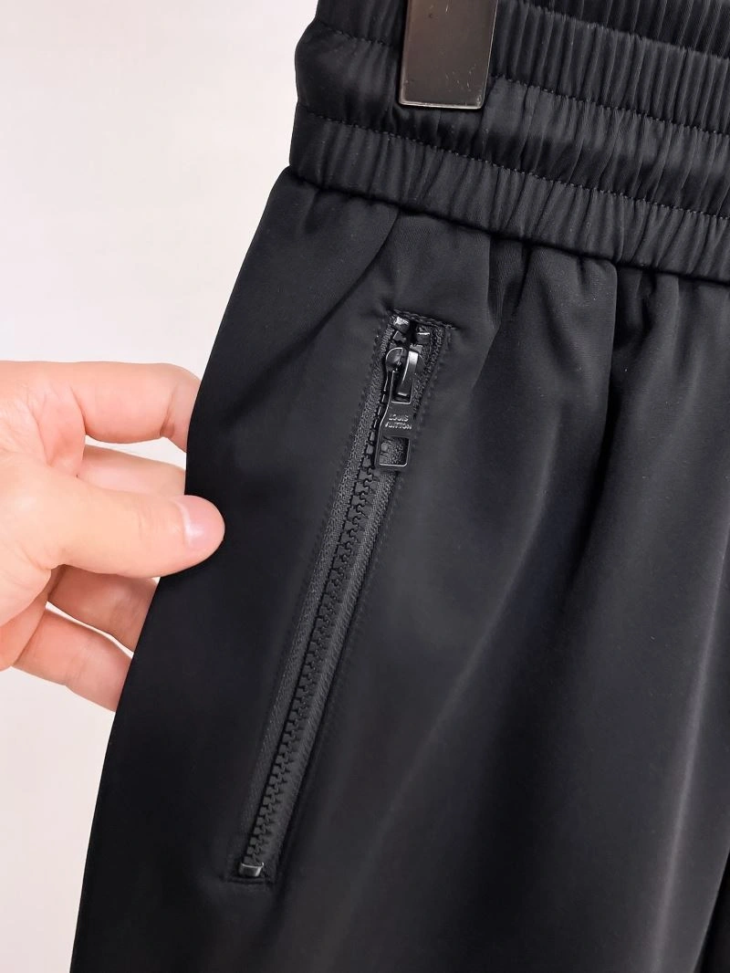 Louis Vuitton Short Pants Lightweight 132698