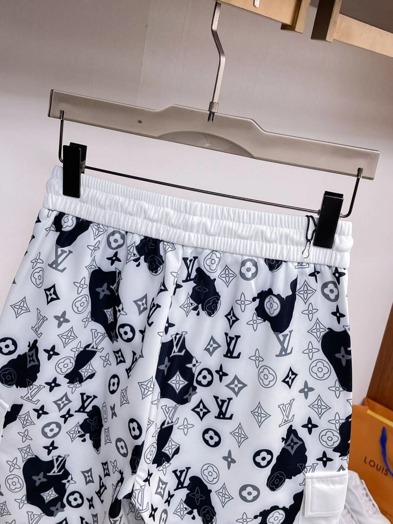 Breathable Louis Vuitton Short Pants 132696