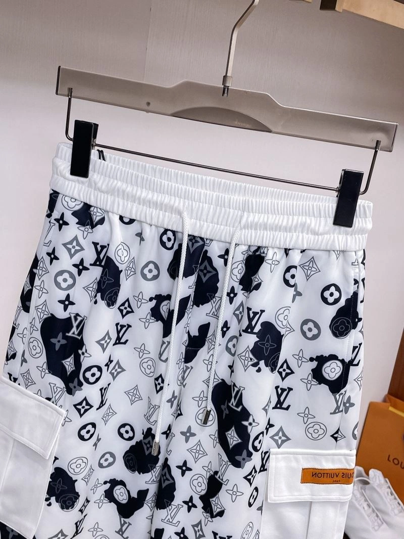 Breathable Louis Vuitton Short Pants 132696