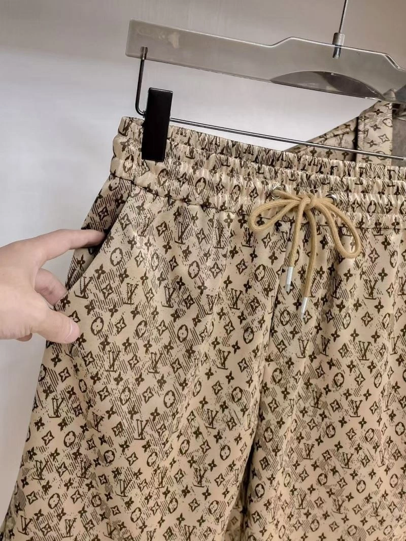 Louis Vuitton Short Suits TimelessDesign 132041
