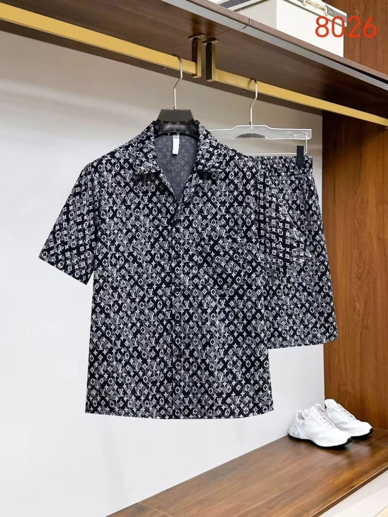 Louis Vuitton Short Suits Thermal 132037