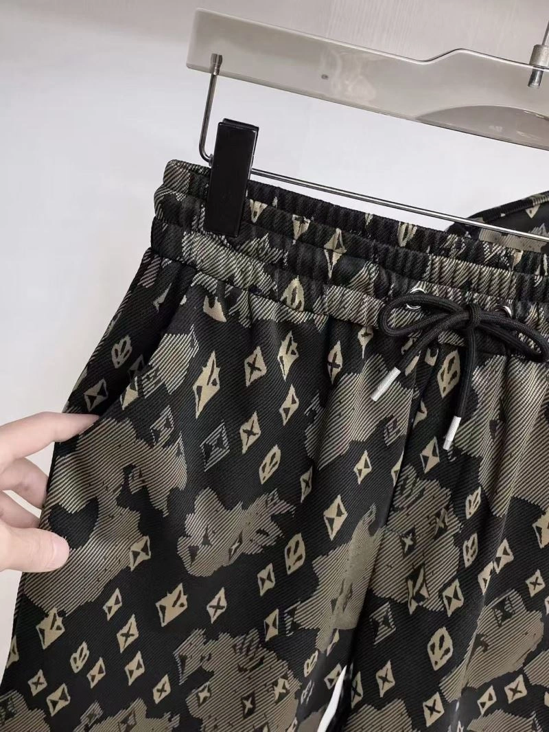 Louis Vuitton Short Suits Classic 132024