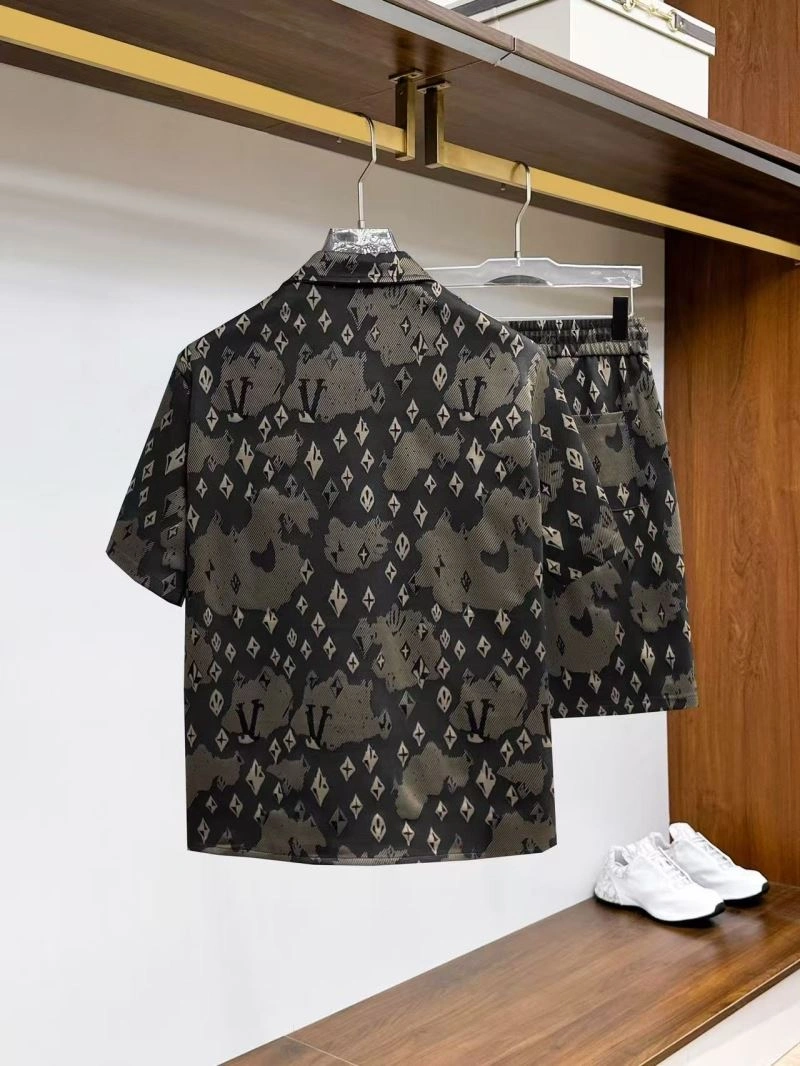 Louis Vuitton Short Suits Classic 132024