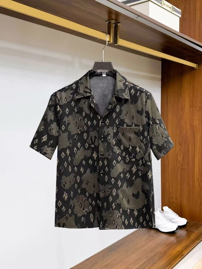 Louis Vuitton Short Suits Classic 132024
