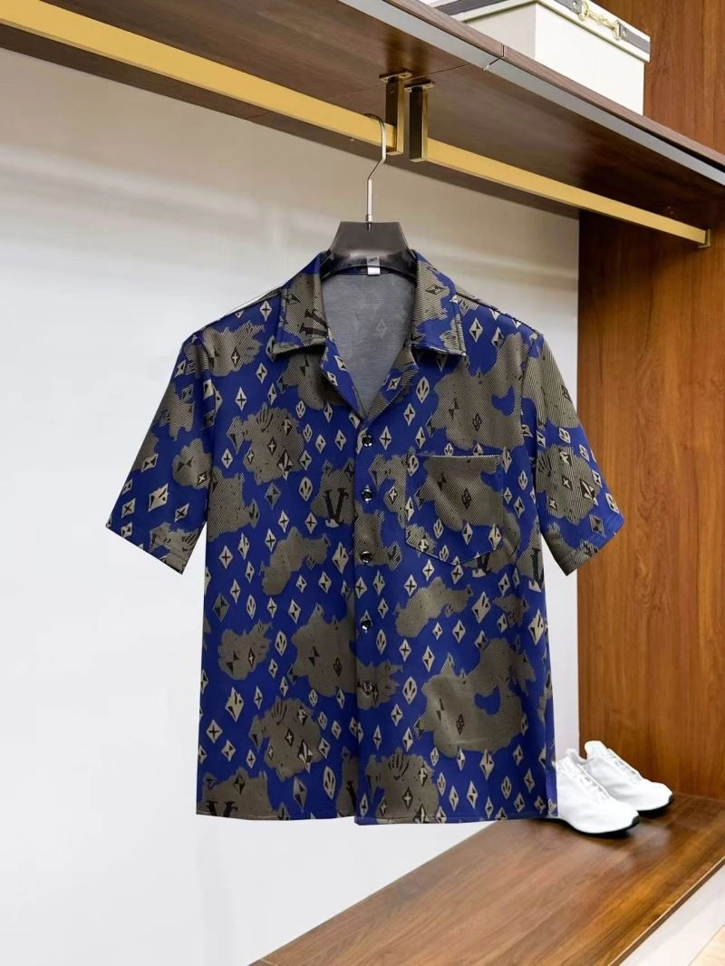 Affordable Louis Vuitton Short Suits 132025