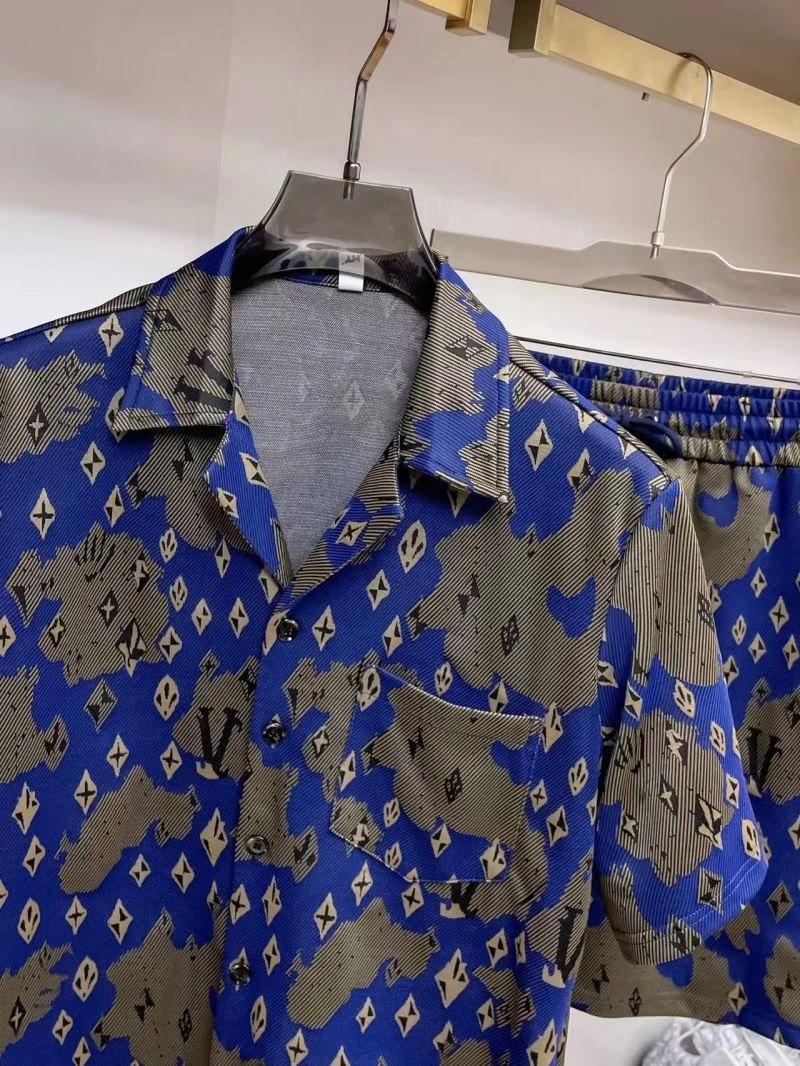 Affordable Louis Vuitton Short Suits 132025