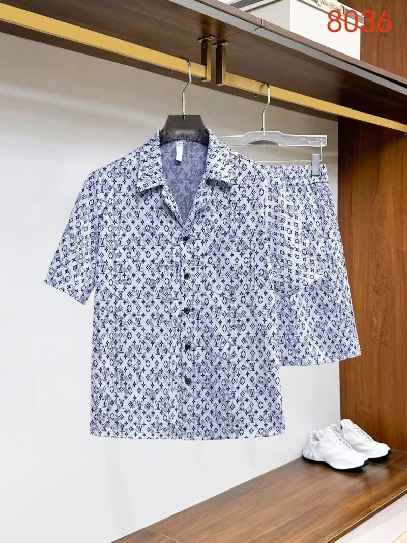 Classic Louis Vuitton Short Suits 132027