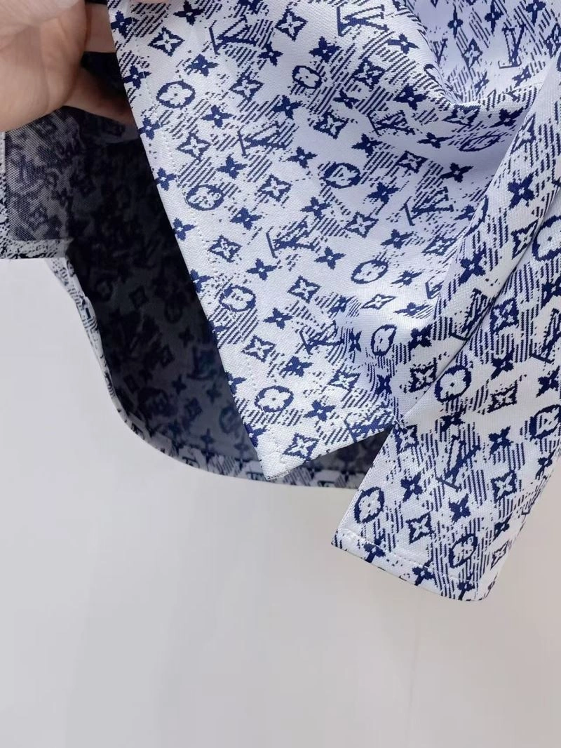 Classic Louis Vuitton Short Suits 132027