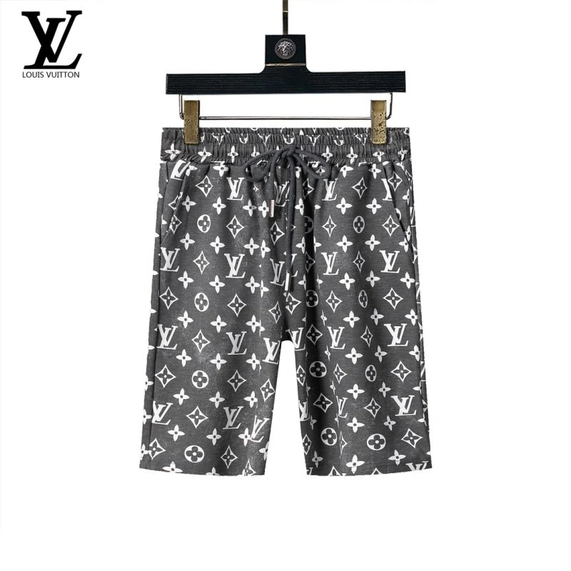 Sleek Louis Vuitton Short Suits 138521