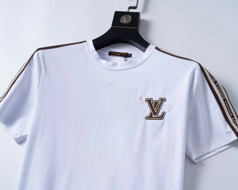 Stretchable Louis Vuitton Short Suits 138550