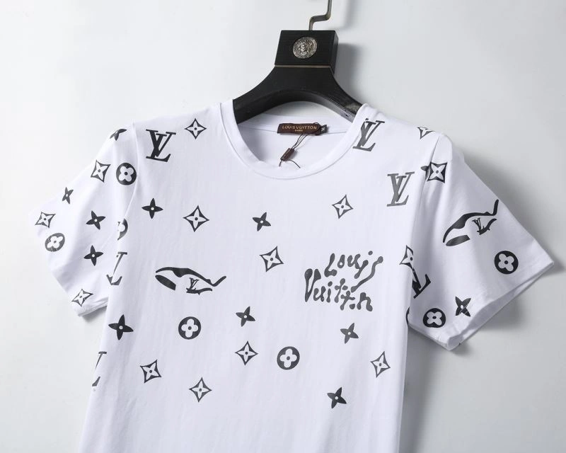 Louis Vuitton Short Suits Flexible 138531