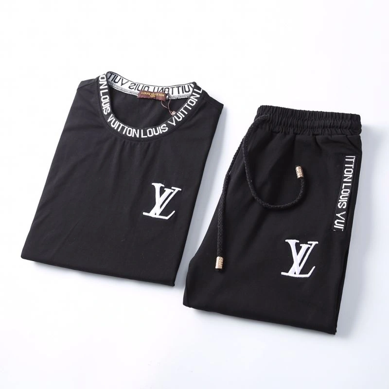 Louis Vuitton Short Suits Affordable 138512