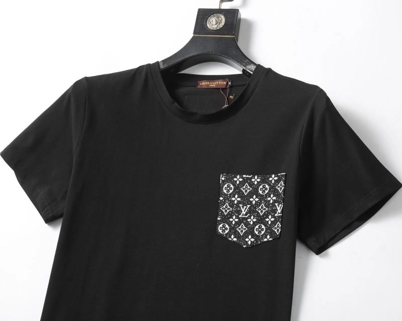 OnTrend Louis Vuitton Short Suits 138507