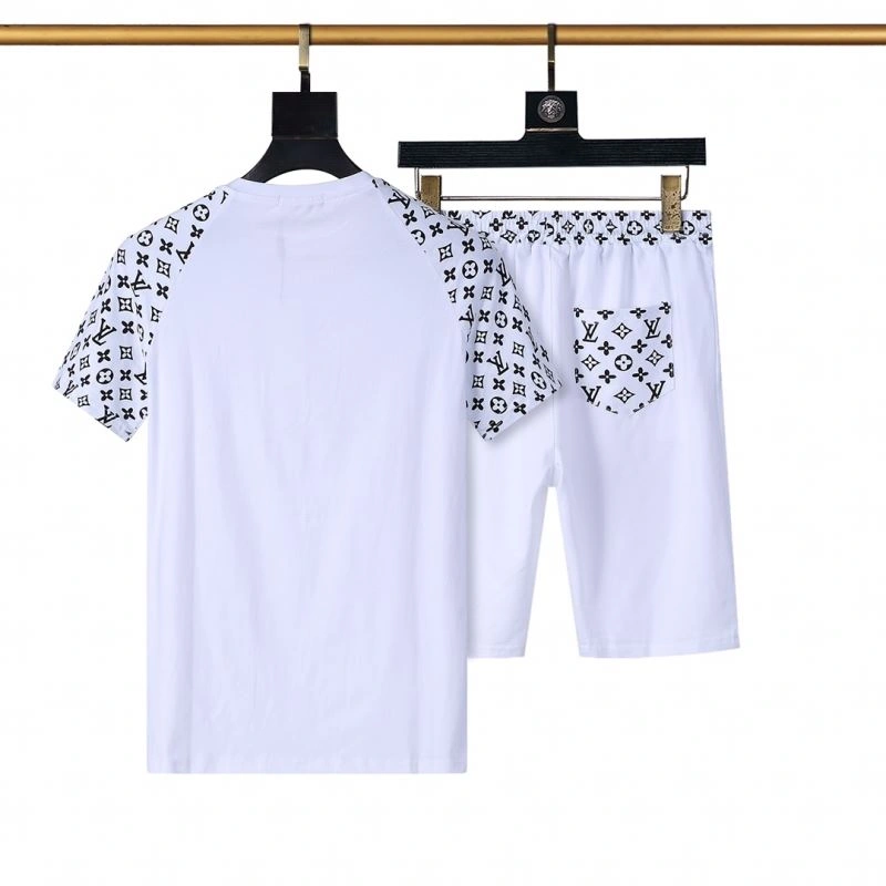 Louis Vuitton Short Suits Practical 138510