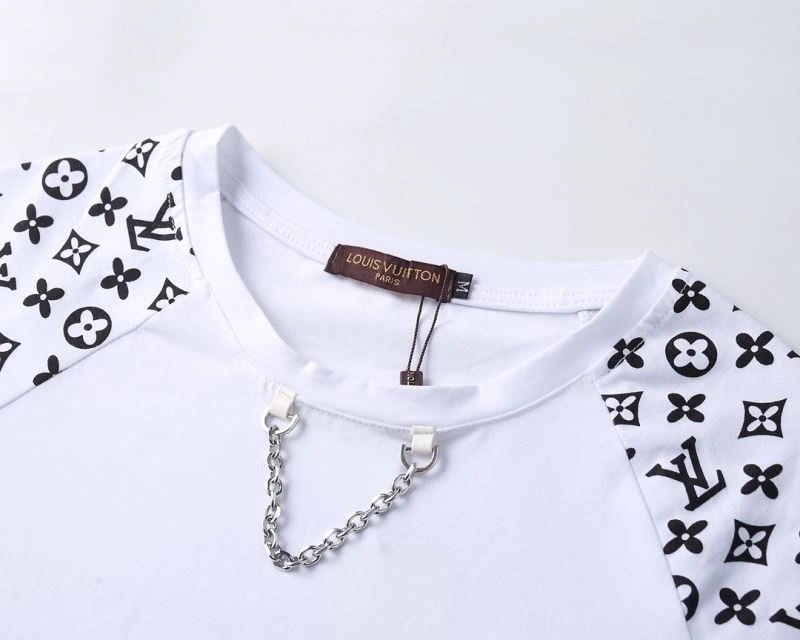 Louis Vuitton Short Suits Practical 138510