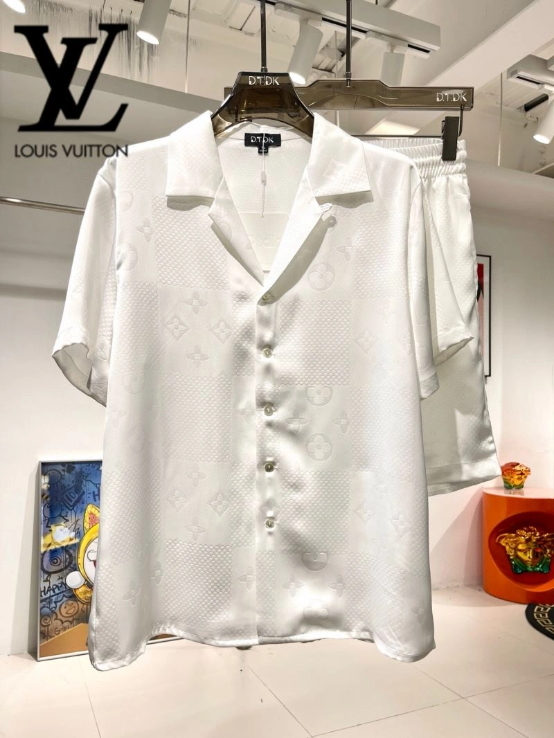 Louis Vuitton Short Suits ComfortFit 131984