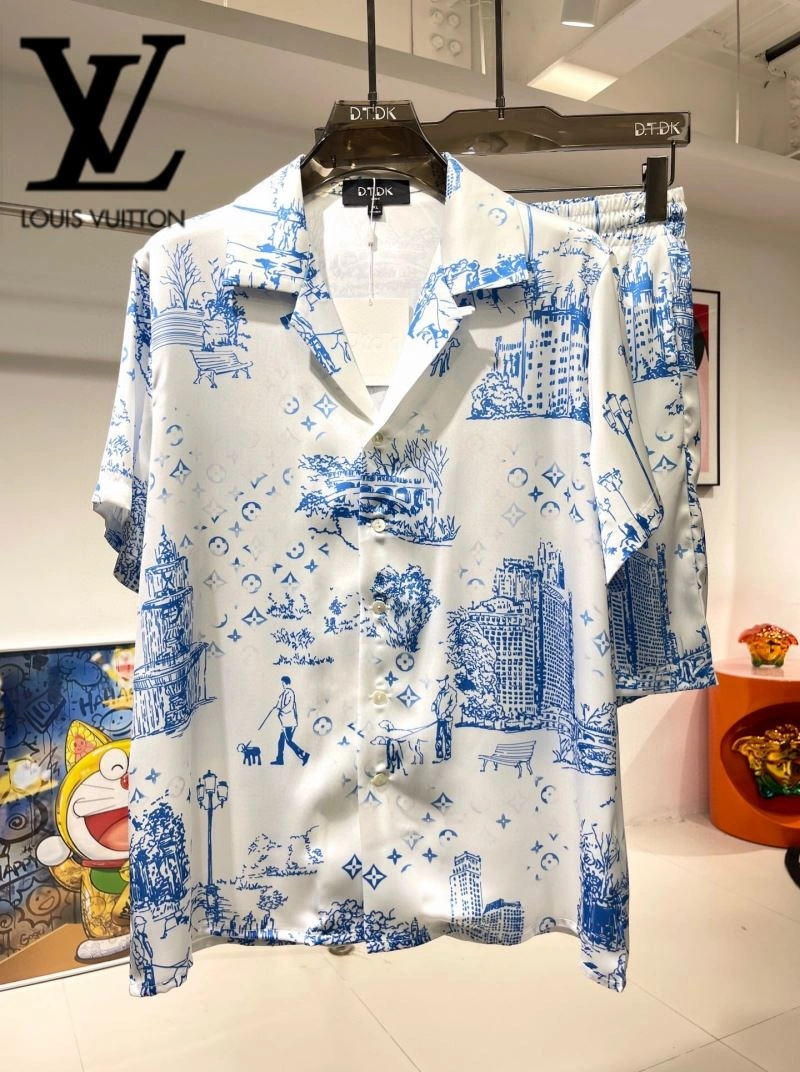 Louis Vuitton Short Suits Reliable 131985