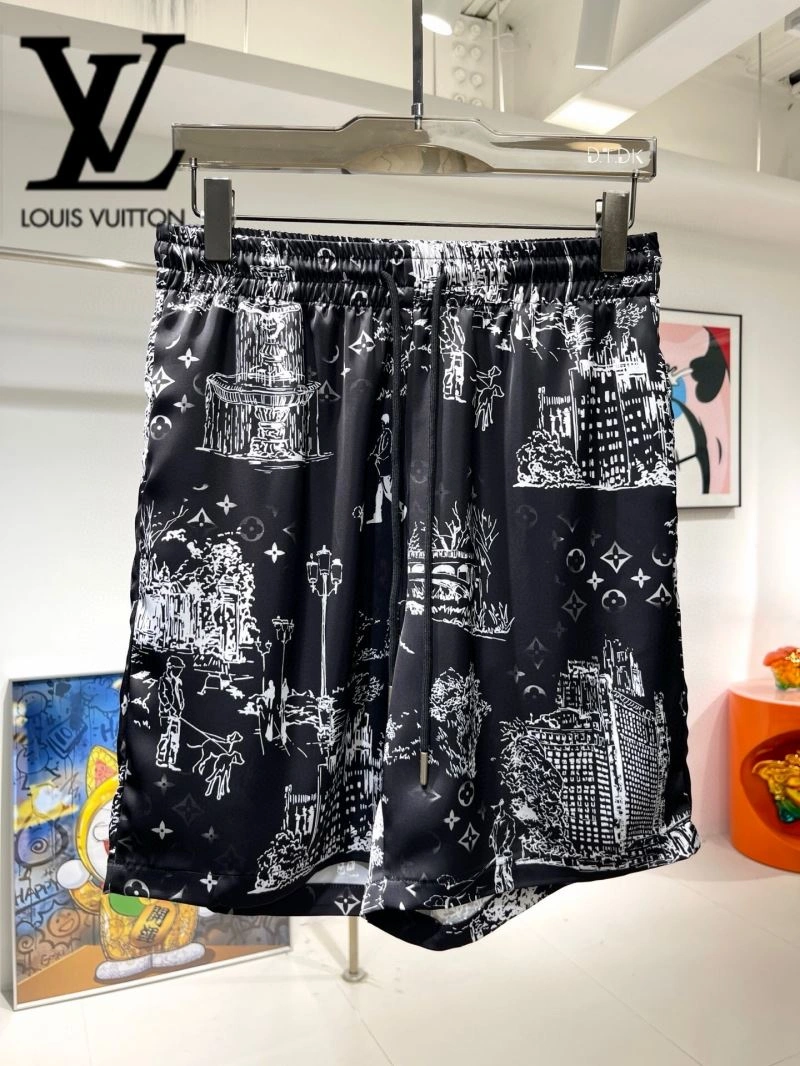 Durable Louis Vuitton Short Suits 131983