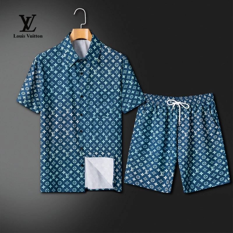 Compact Louis Vuitton Short Suits 139134