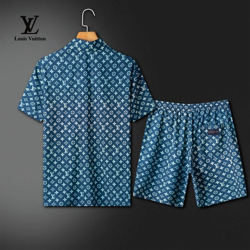 Compact Louis Vuitton Short Suits 139134