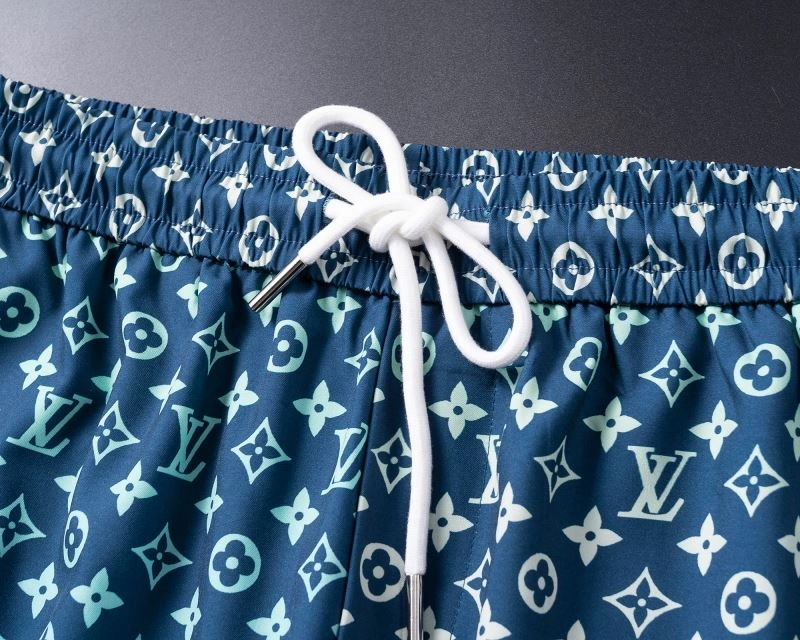Compact Louis Vuitton Short Suits 139134