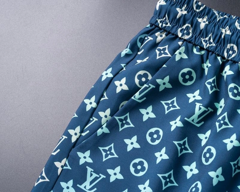 Compact Louis Vuitton Short Suits 139134