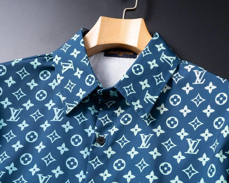 Compact Louis Vuitton Short Suits 139134