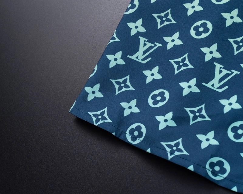 Compact Louis Vuitton Short Suits 139134