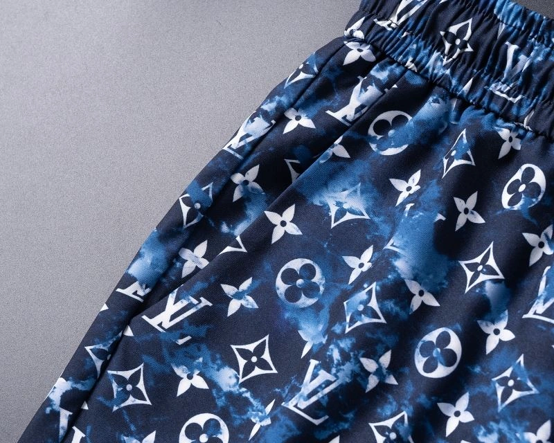 OnTrend Louis Vuitton Short Suits 139132