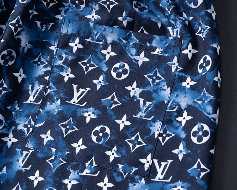 OnTrend Louis Vuitton Short Suits 139132