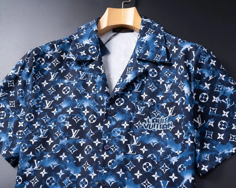 OnTrend Louis Vuitton Short Suits 139132