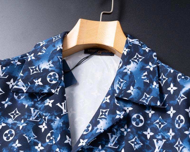 OnTrend Louis Vuitton Short Suits 139132