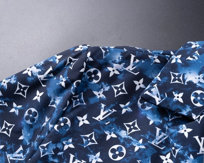 OnTrend Louis Vuitton Short Suits 139132