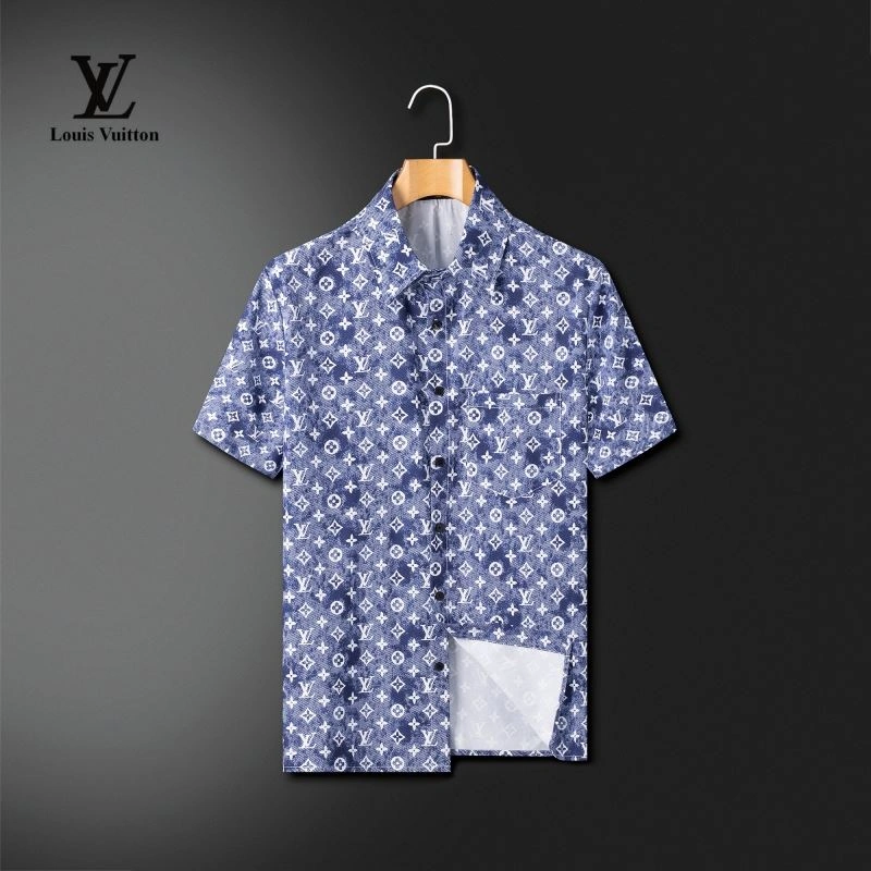 SmoothTexture Louis Vuitton Short Suits 139138