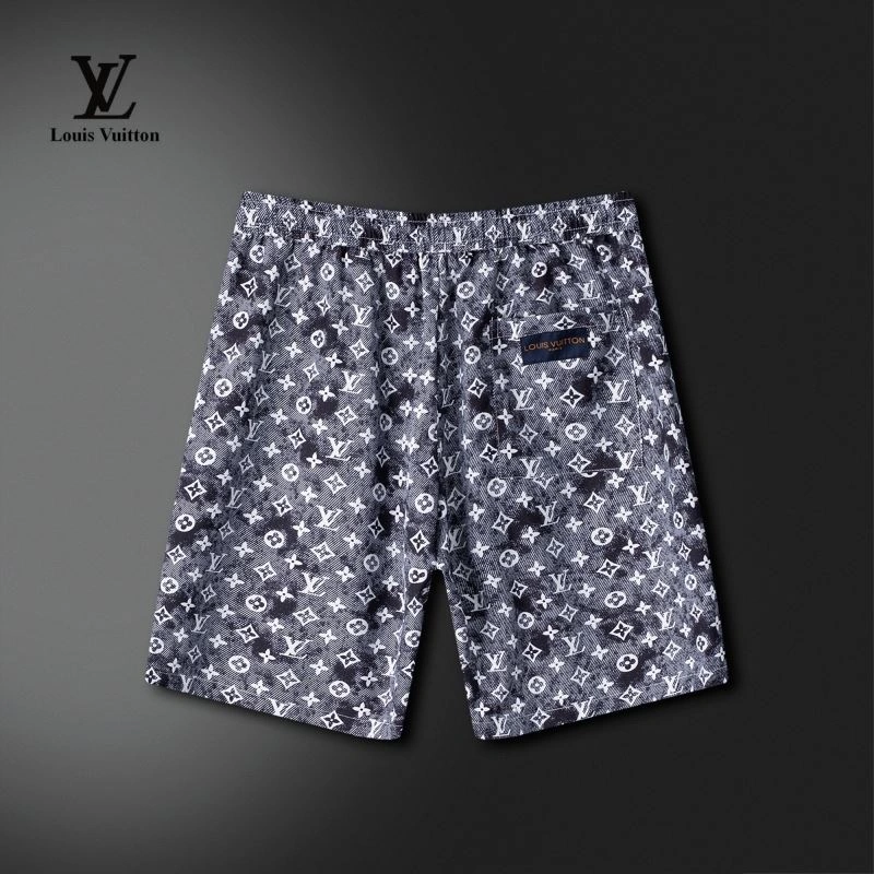 SmoothTexture Louis Vuitton Short Suits 139138