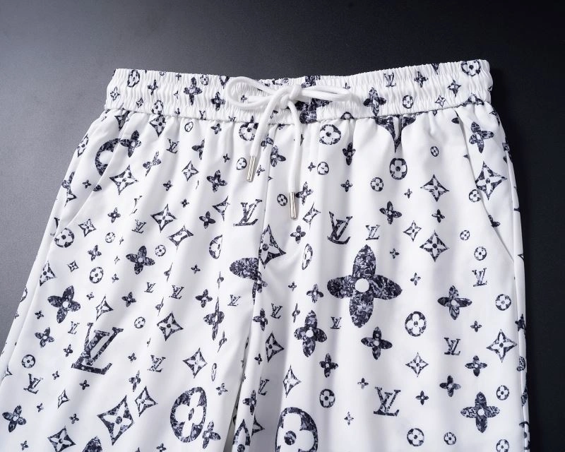 EyeCatching Louis Vuitton Short Suits 139135