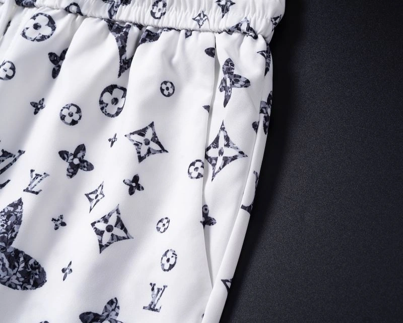 EyeCatching Louis Vuitton Short Suits 139135
