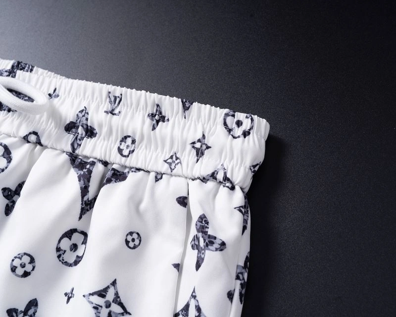 EyeCatching Louis Vuitton Short Suits 139135